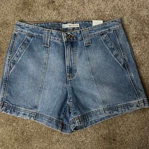 Tommy Hilfiger Jean shorts size 8 New with tags
